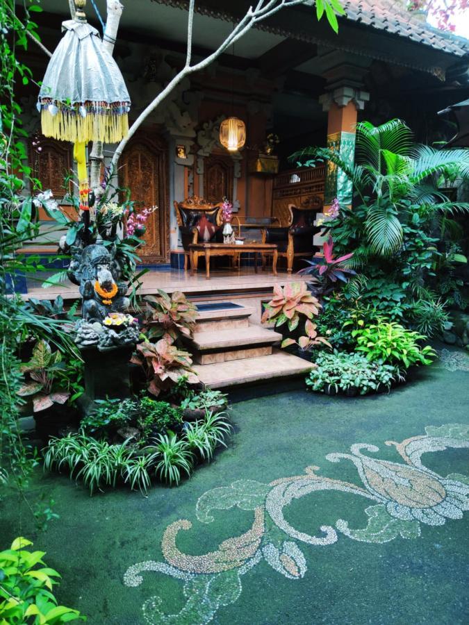 Praety Home Stay Ubud  Exterior photo