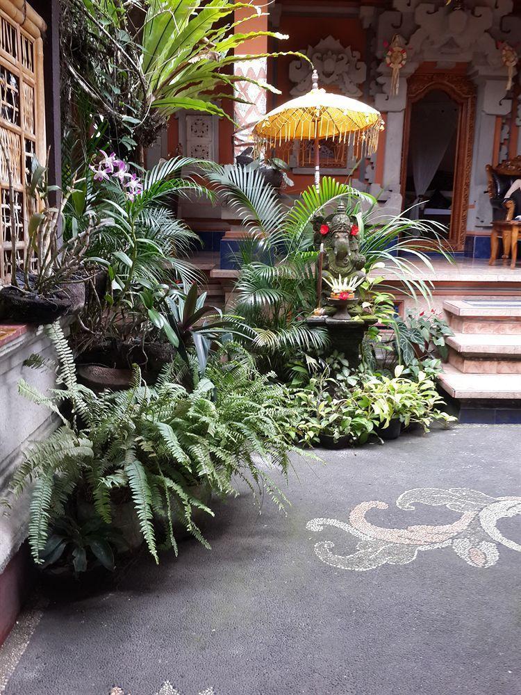 Praety Home Stay Ubud  Exterior photo