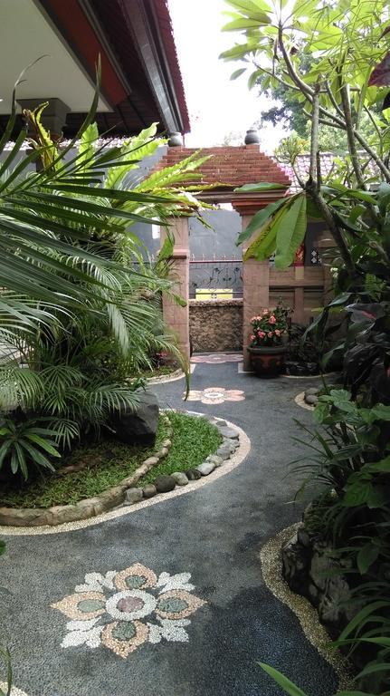Praety Home Stay Ubud  Exterior photo