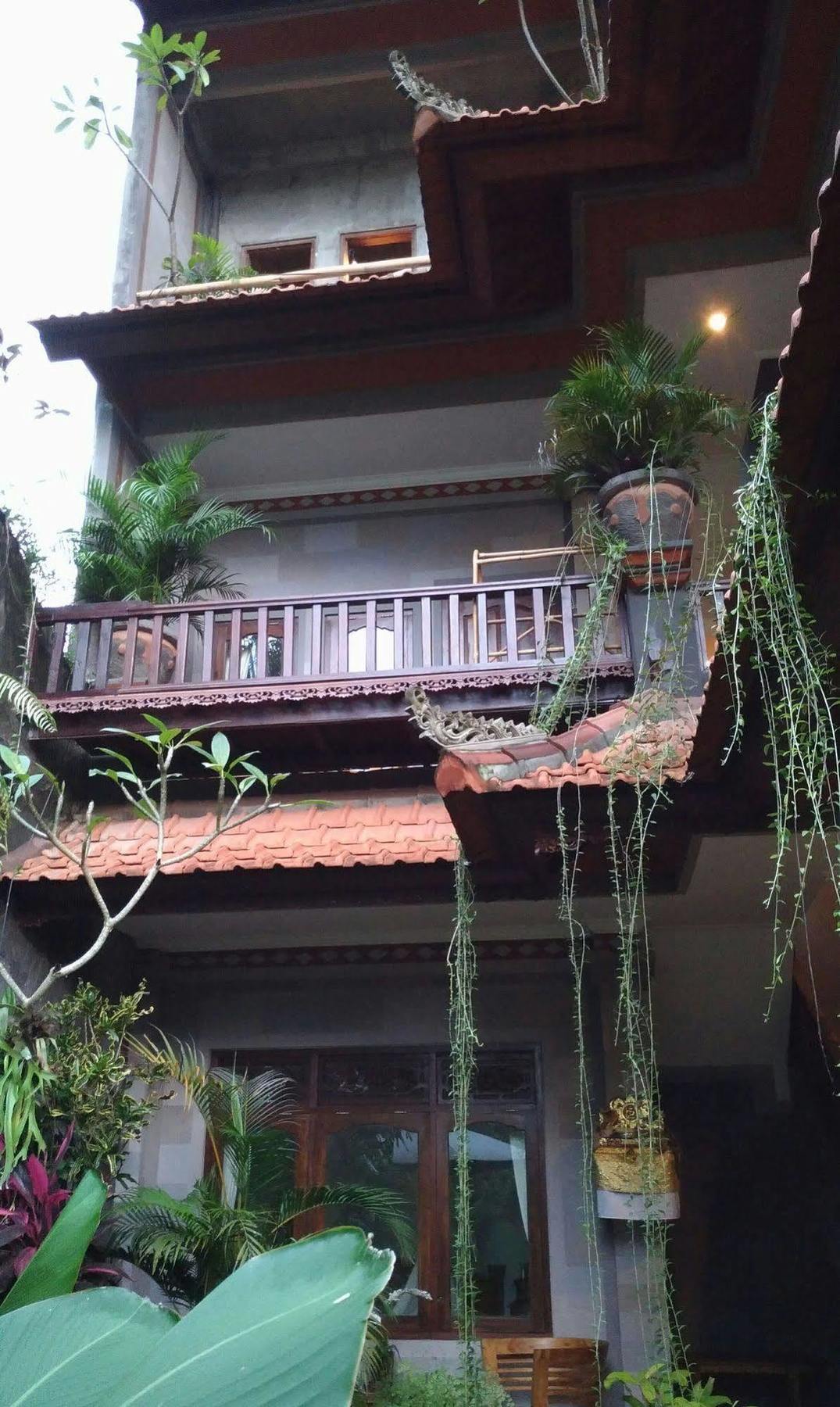 Praety Home Stay Ubud  Exterior photo