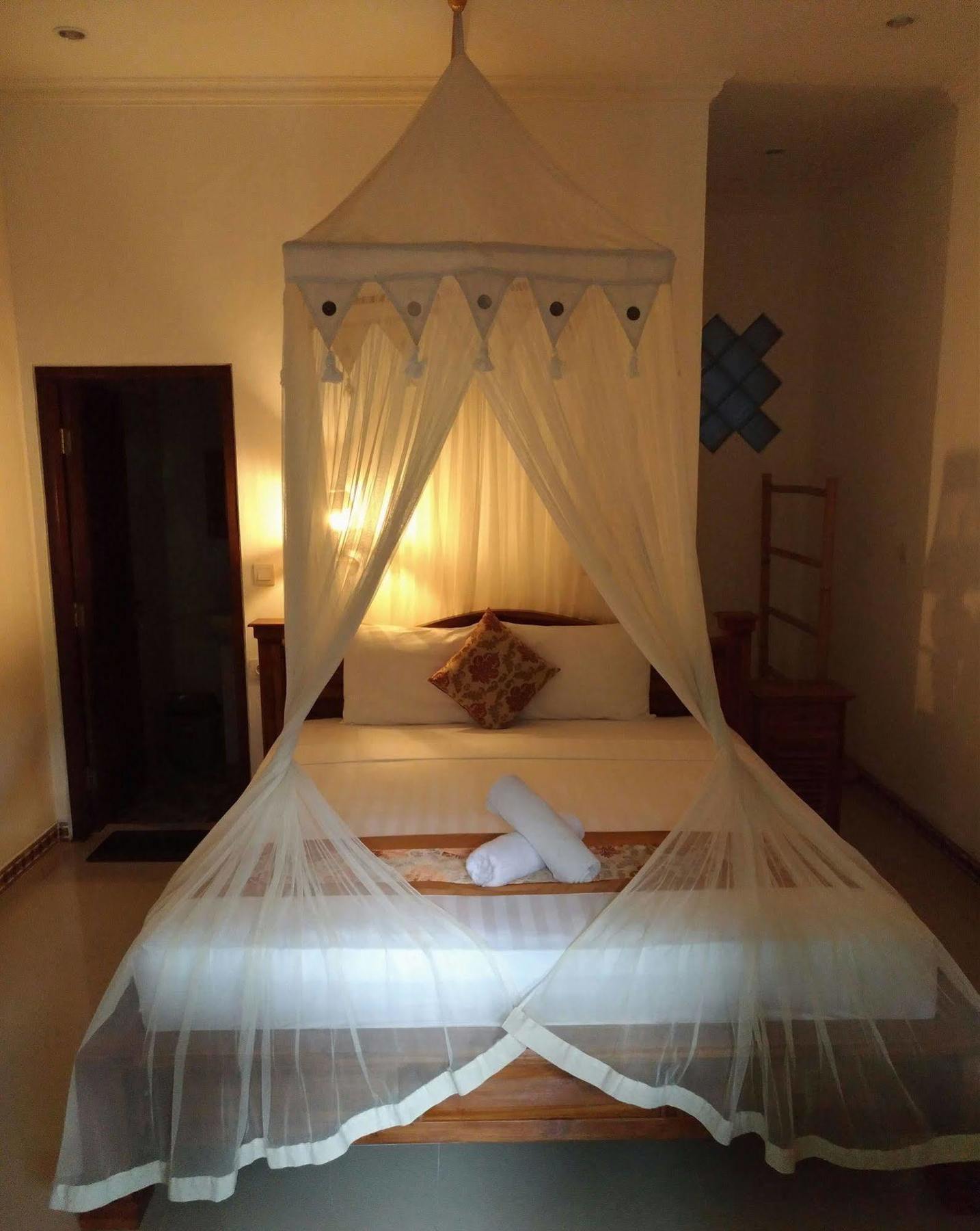 Praety Home Stay Ubud  Exterior photo