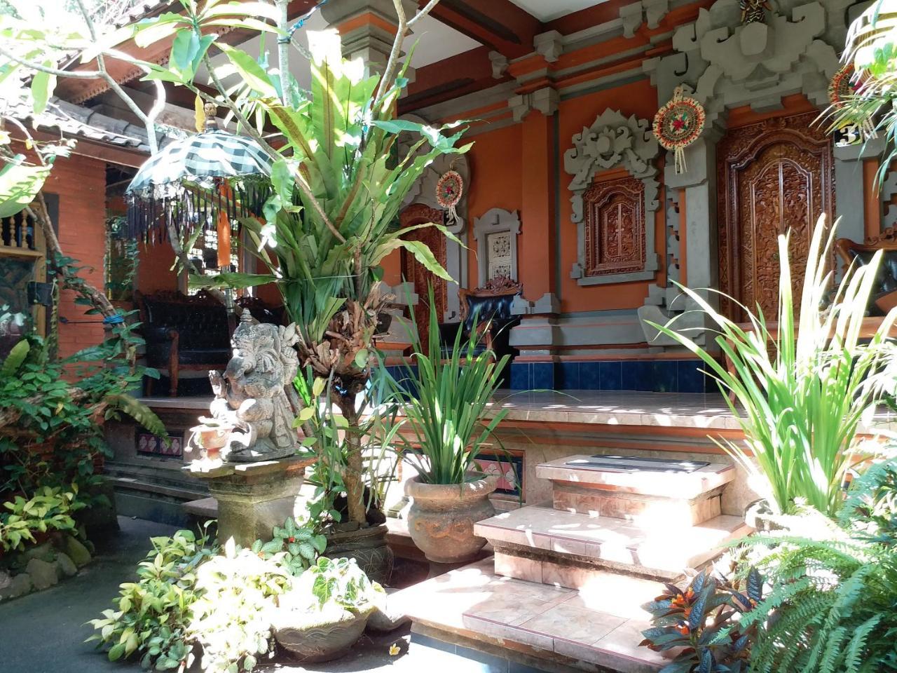 Praety Home Stay Ubud  Exterior photo