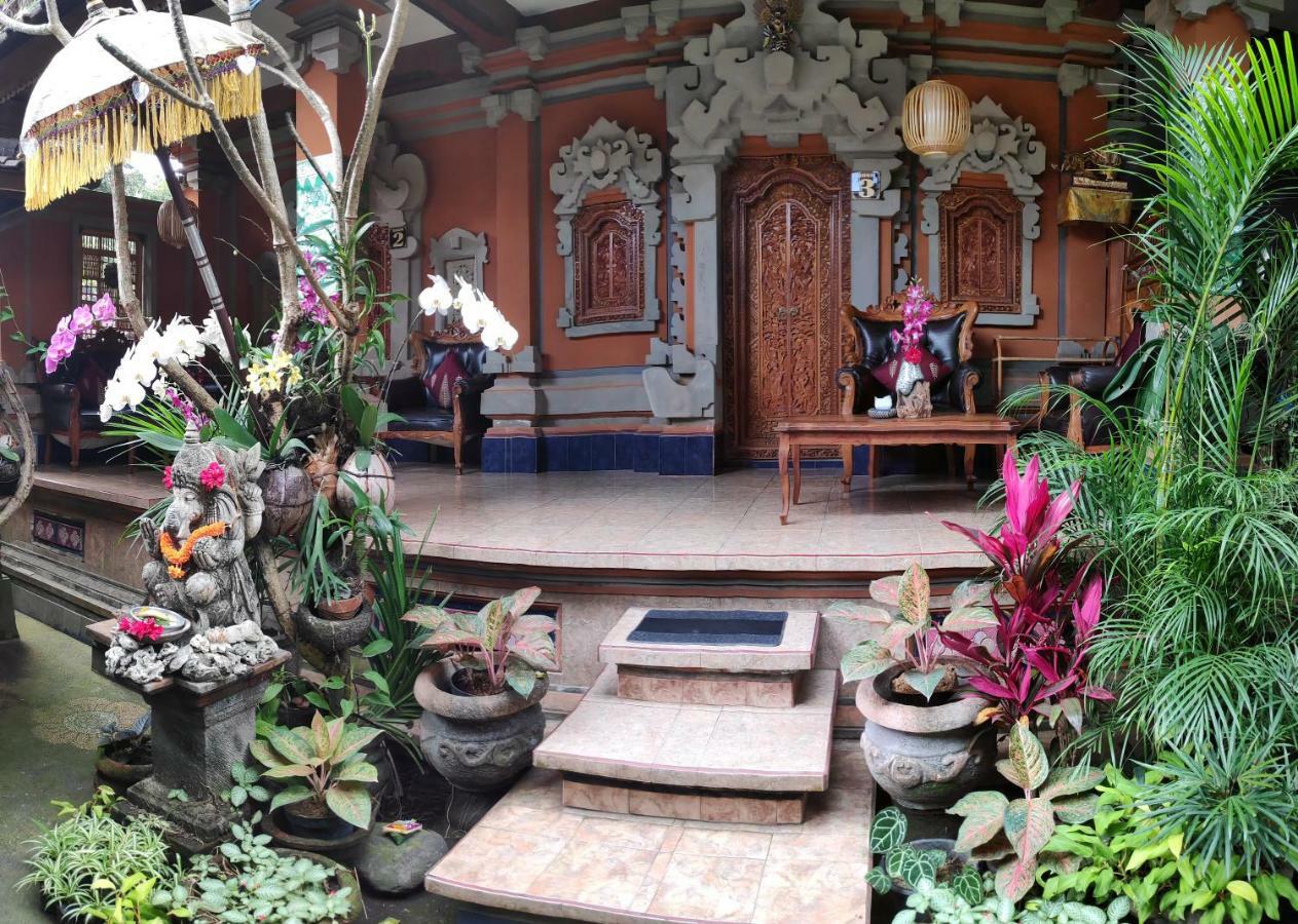 Praety Home Stay Ubud  Exterior photo